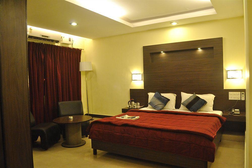 Hotel Mars Classic Chennai Eksteriør billede