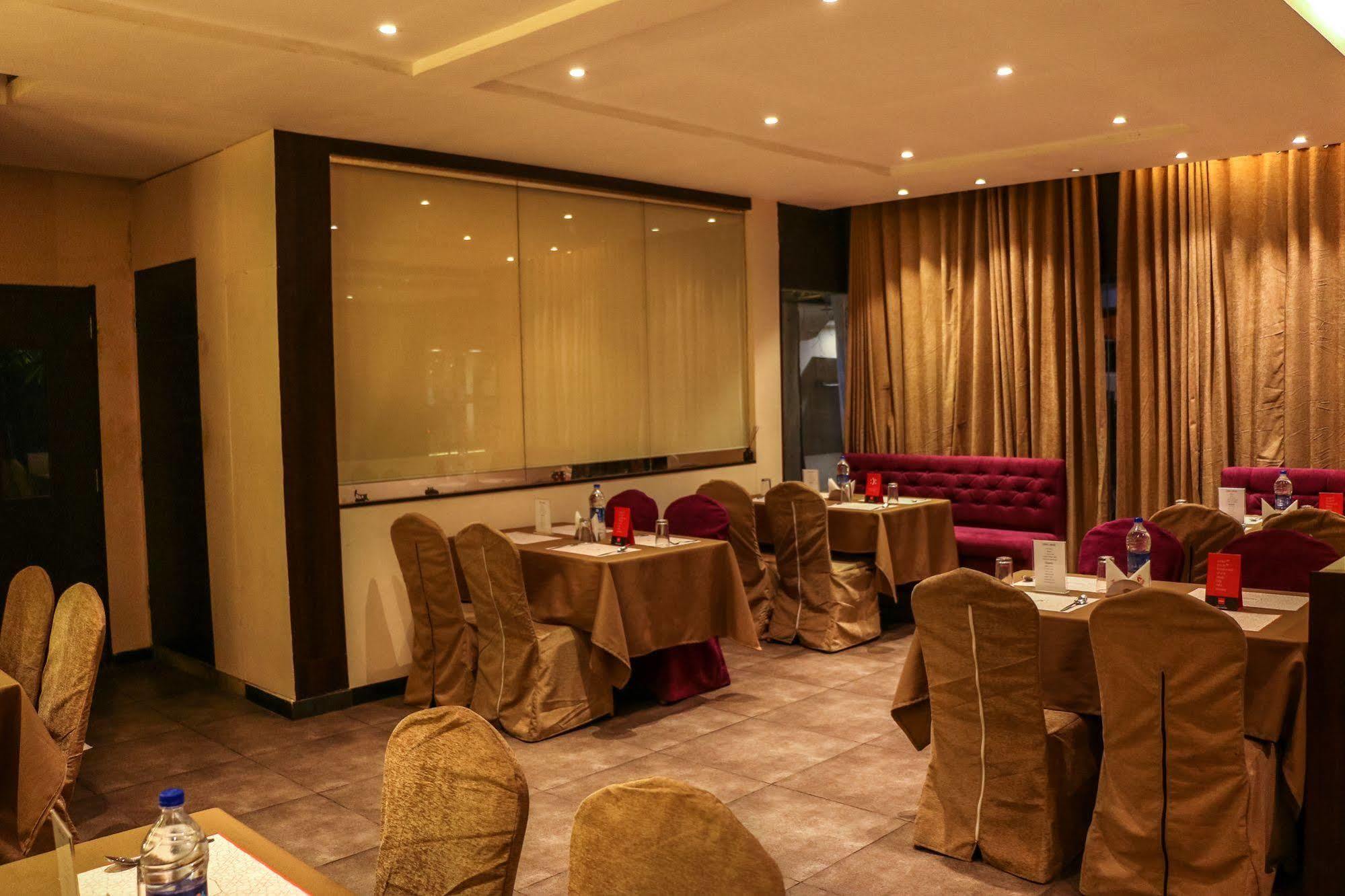 Hotel Mars Classic Chennai Eksteriør billede
