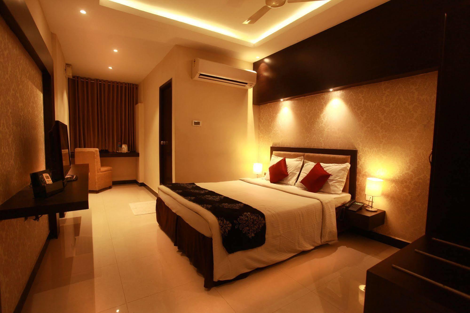 Hotel Mars Classic Chennai Eksteriør billede