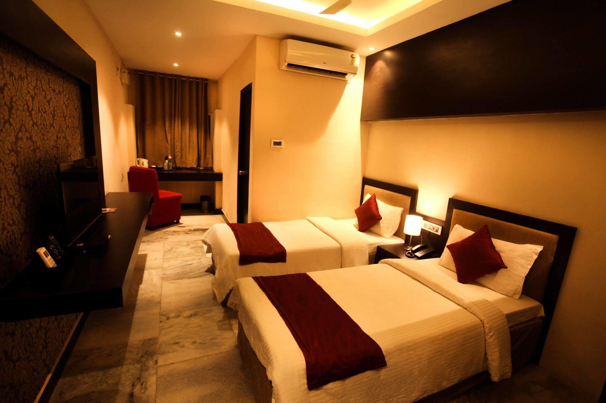Hotel Mars Classic Chennai Eksteriør billede